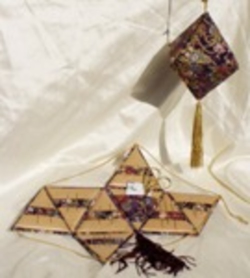 KT0015Minidoublepramid.jpg