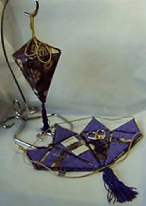 KT0016prismneedlebook.jpg