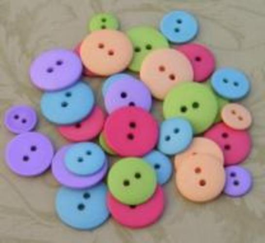 buttongalorenewtuttif.jpg
