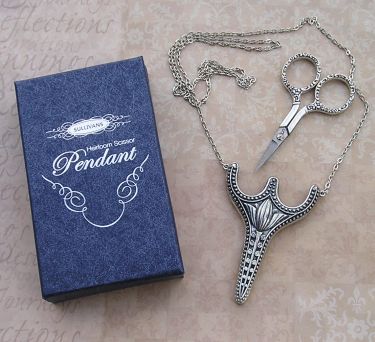 Sullivans Heirloom Pendant Scissors