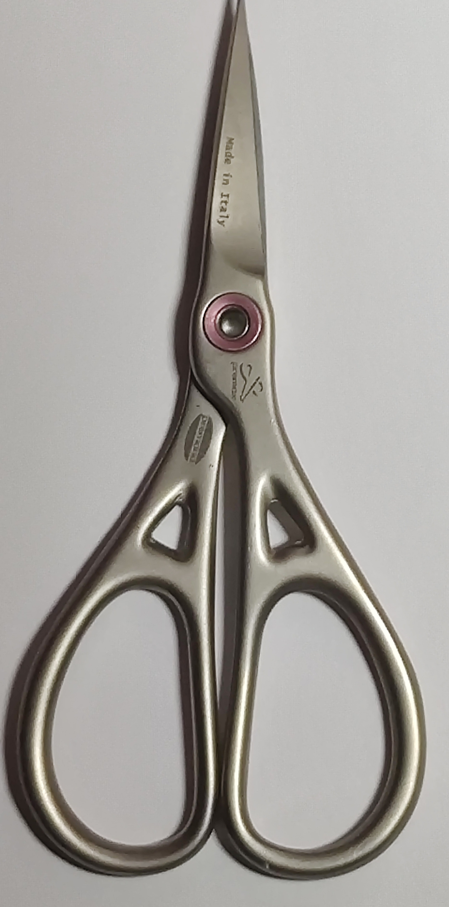 Premax 1916 4 and 1/4 in Gun Metal Ringlock Scissors