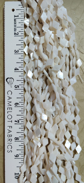 Mother of Pearl Diamond 10 mm x 15 mm 1 Strand (27 diamonds)