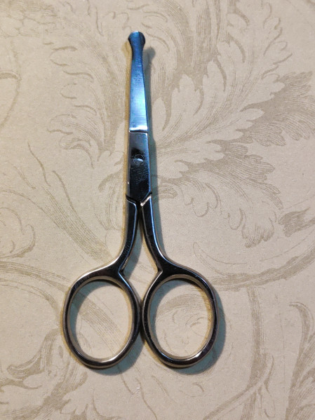 Blunt Curved Scissors 3.5