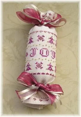 Christmas Needleroll - Joy design