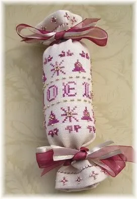 Christmas Needleroll - Noel design