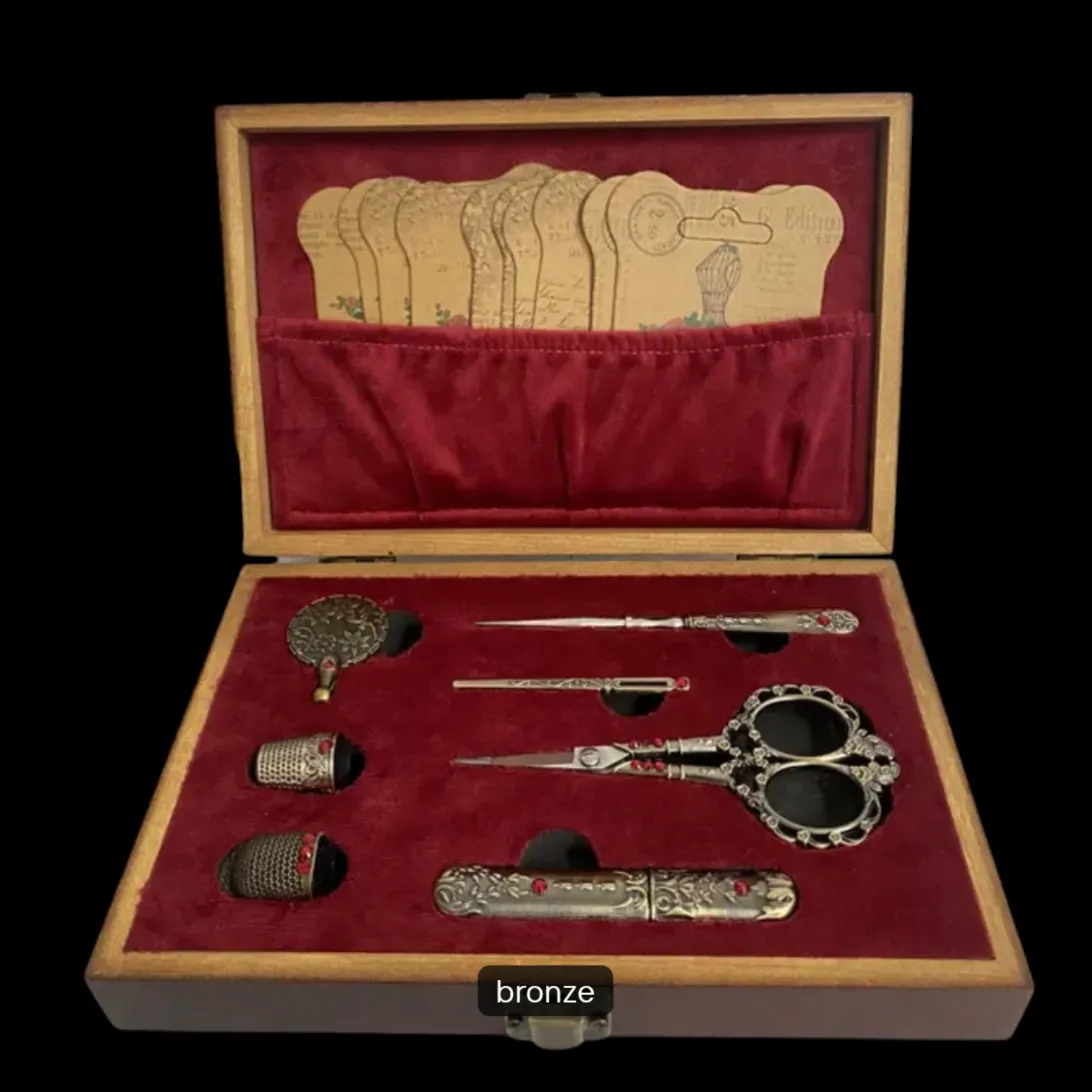 Vintage Embroidery Scissor Set Bronze