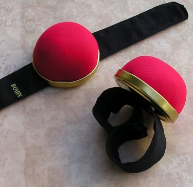 Bohin 98321 Red Pin Cushion Flexible Slap Bracelet