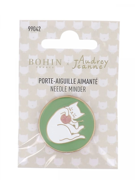 Audrey Jeanne x Bohin Green Ball Cat  - Needle Minder