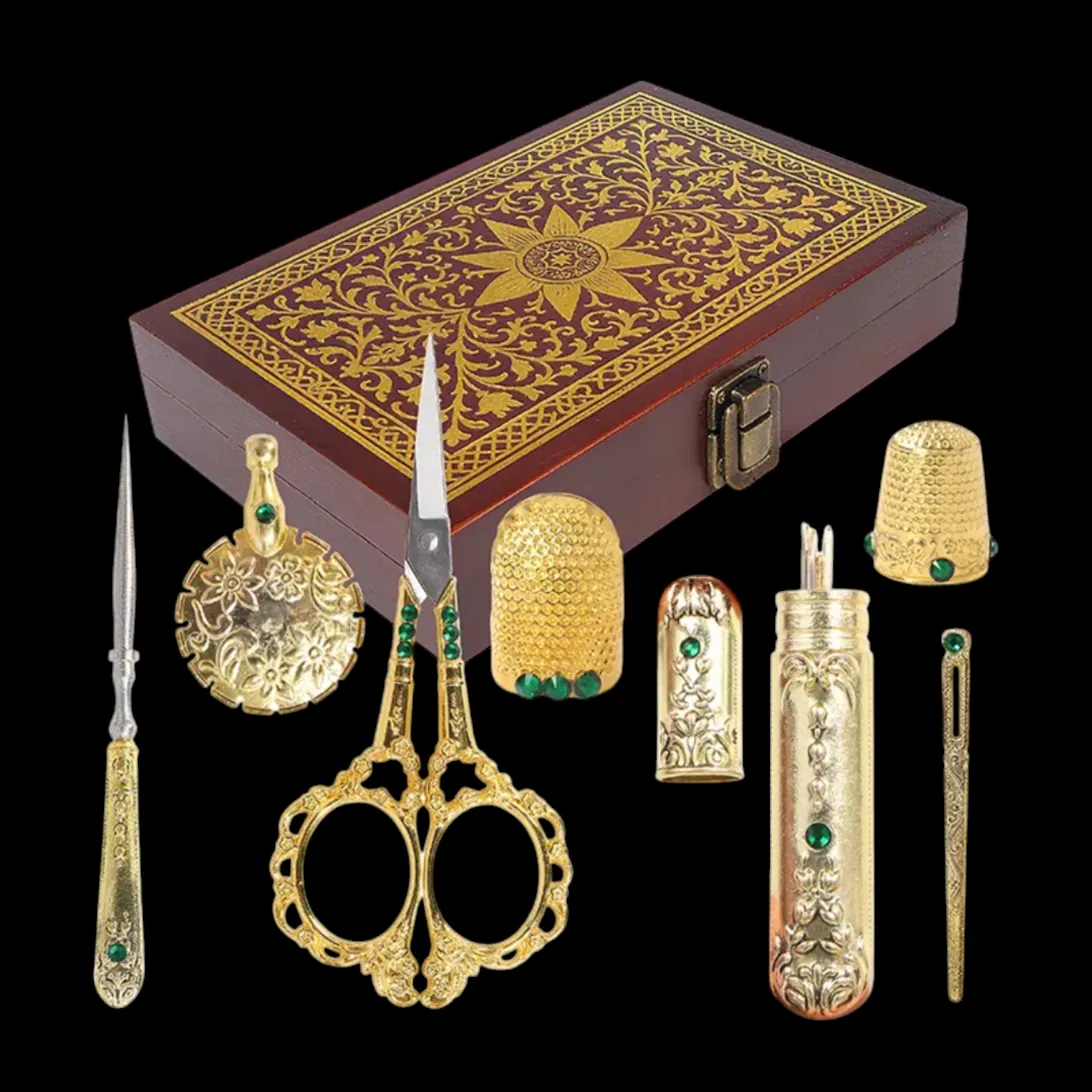 Vintage Embroidery Scissor Set Gold 1