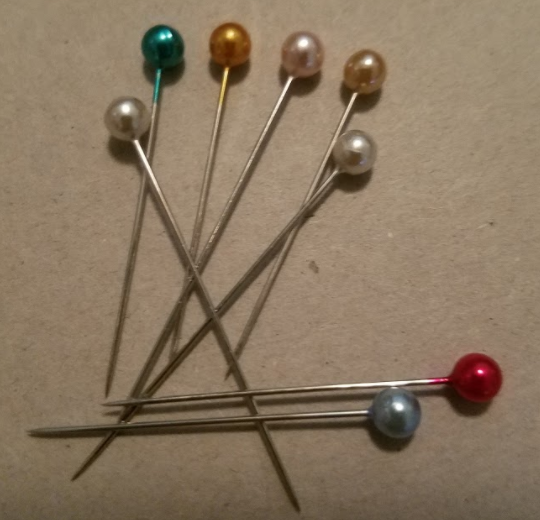 20 assorted Caflo boutonniere pins