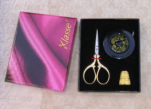 Special Klasse Scissors set with Thimble and Measuring tape