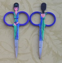 Uptown Girl Scissors B