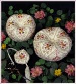 VS F04 Beautiful Finishing 4 Biscornu Set Chart Only